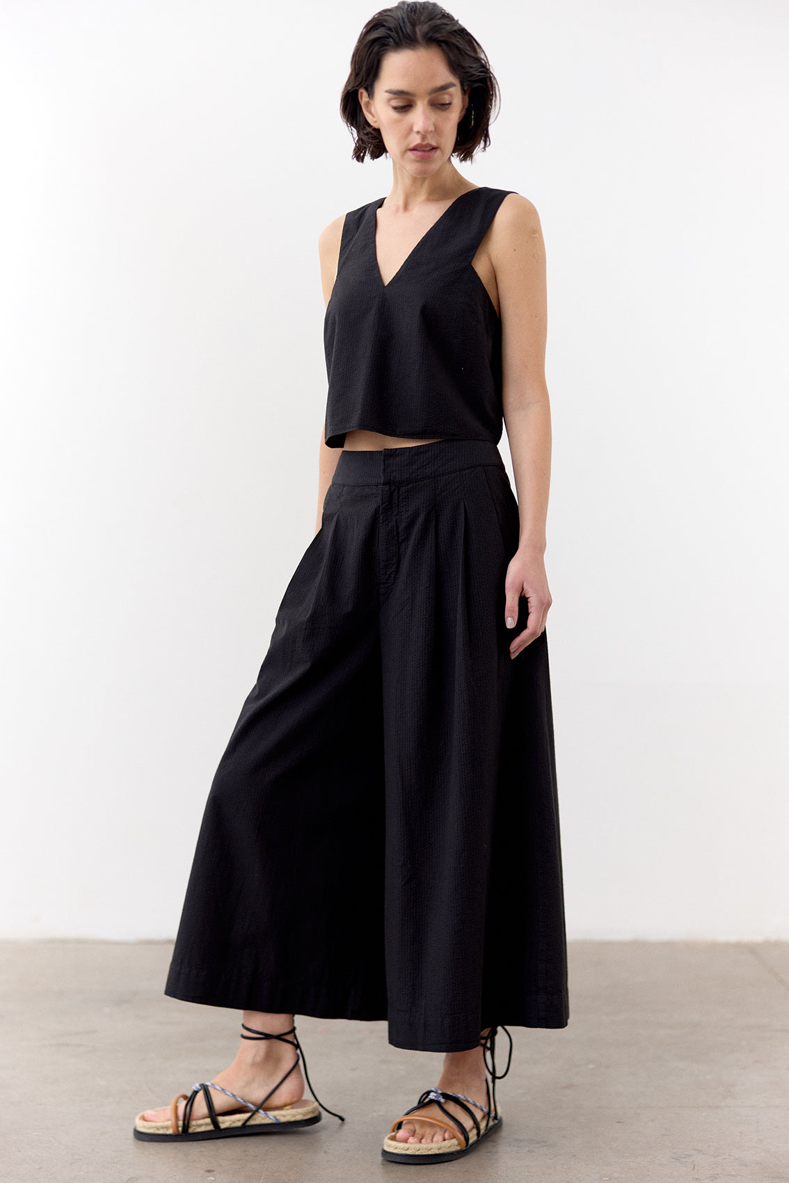 Wide-Leg Seersucker Cotton Trousers - Ónix