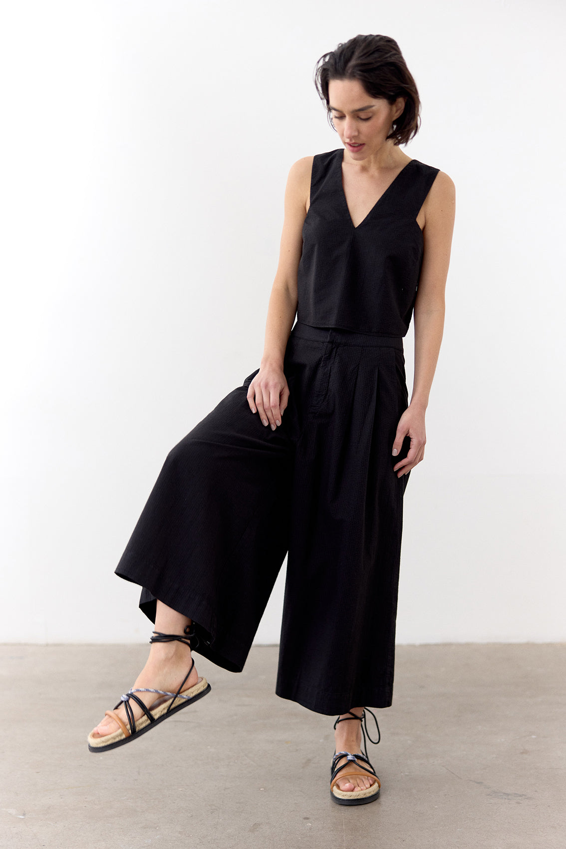 Wide-Leg Seersucker Cotton Trousers - Ónix