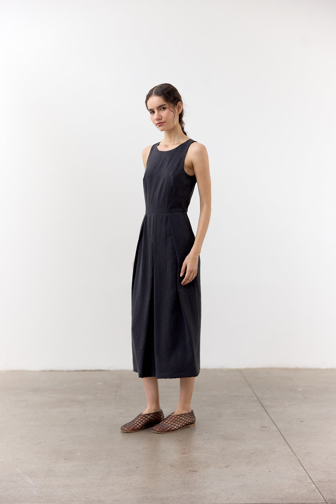 Center Pleat Crinkled Silk Dress - Ónix