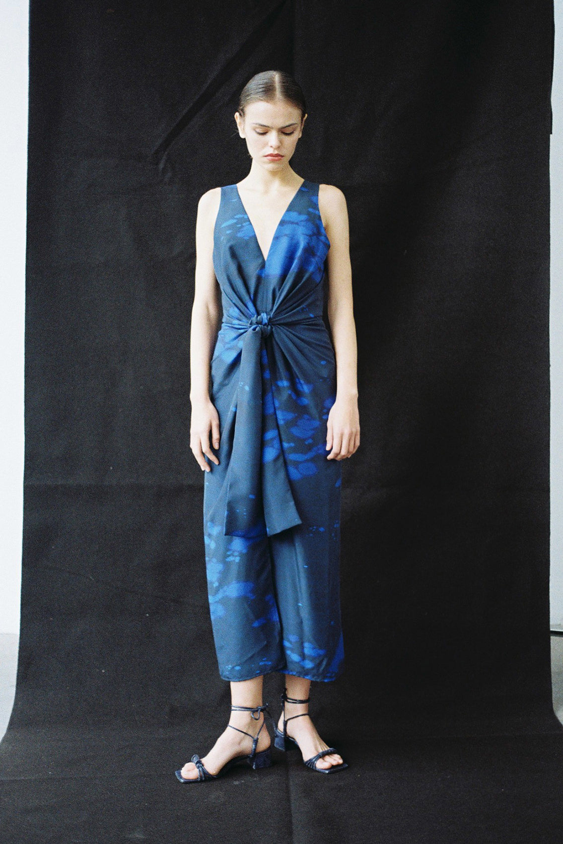 Vestido Anudado Seda Clorada - Cobalto