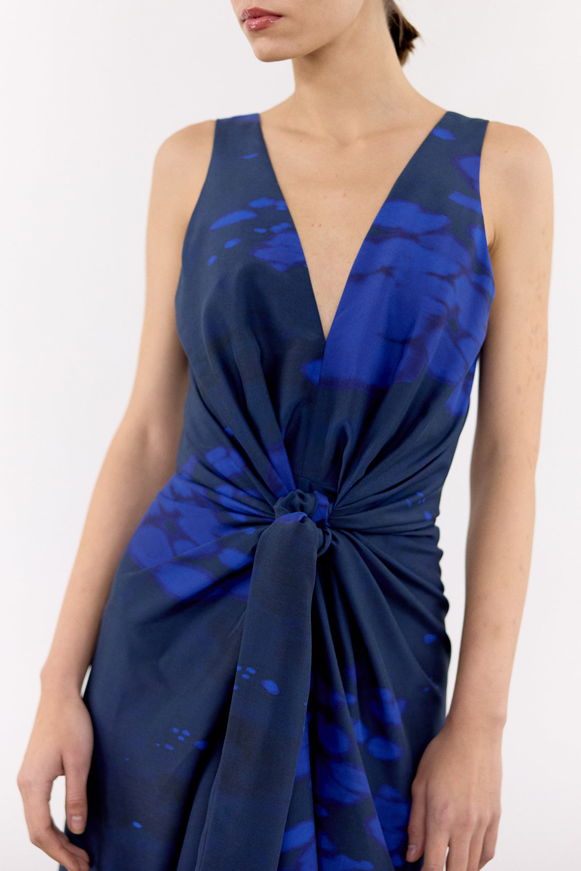 Vestido Anudado Seda Clorada - Cobalto