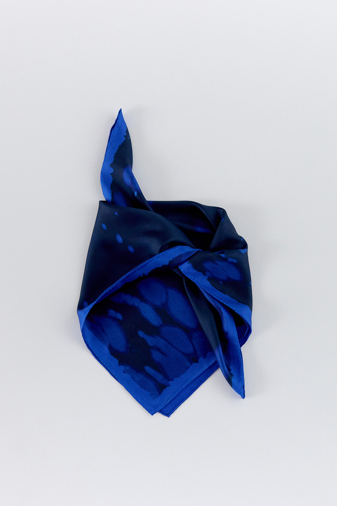 Medium Silk Bleach Printed Scarf - Cobalto