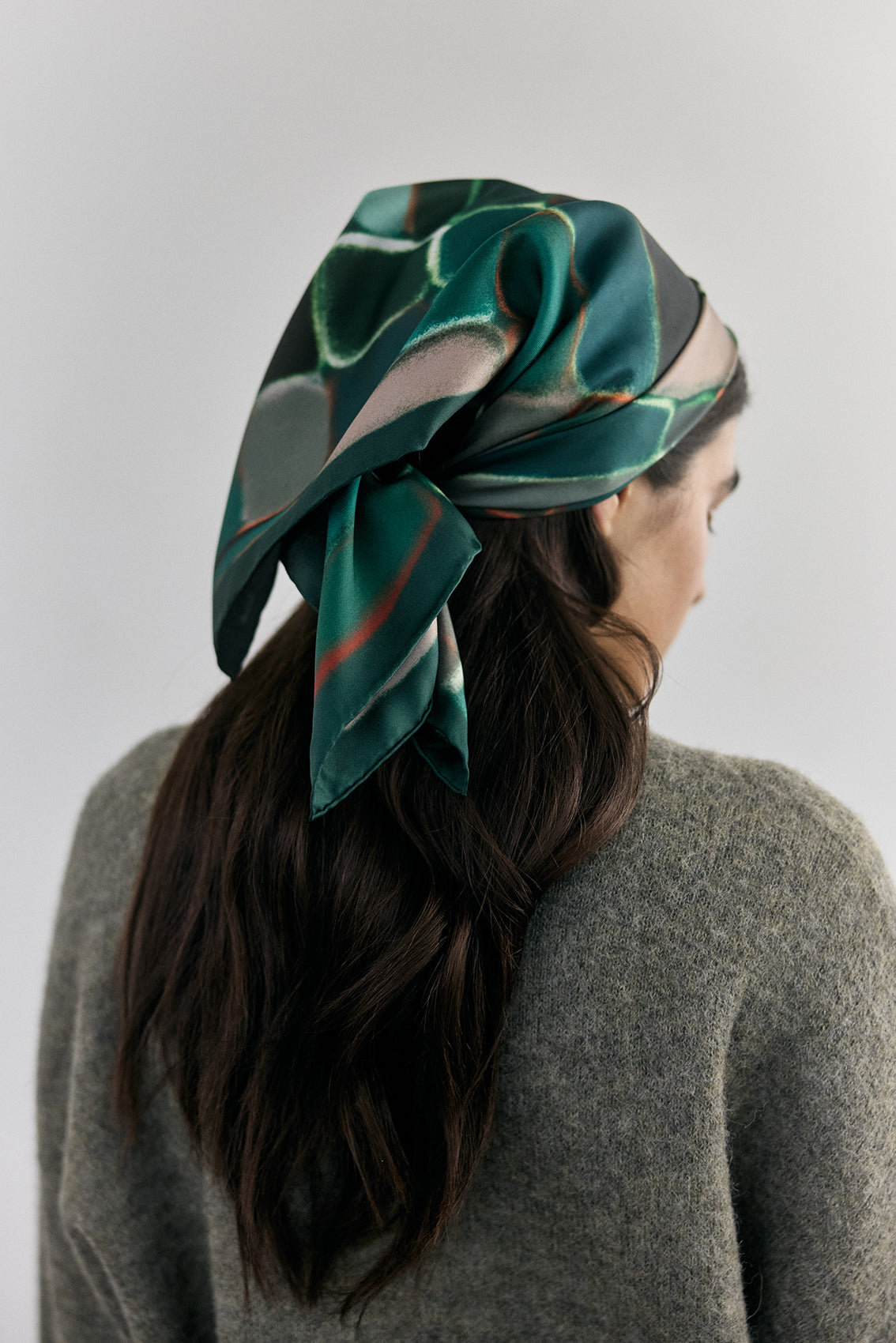 Pañuelo Cuadrado de Seda Mediano - Bosque