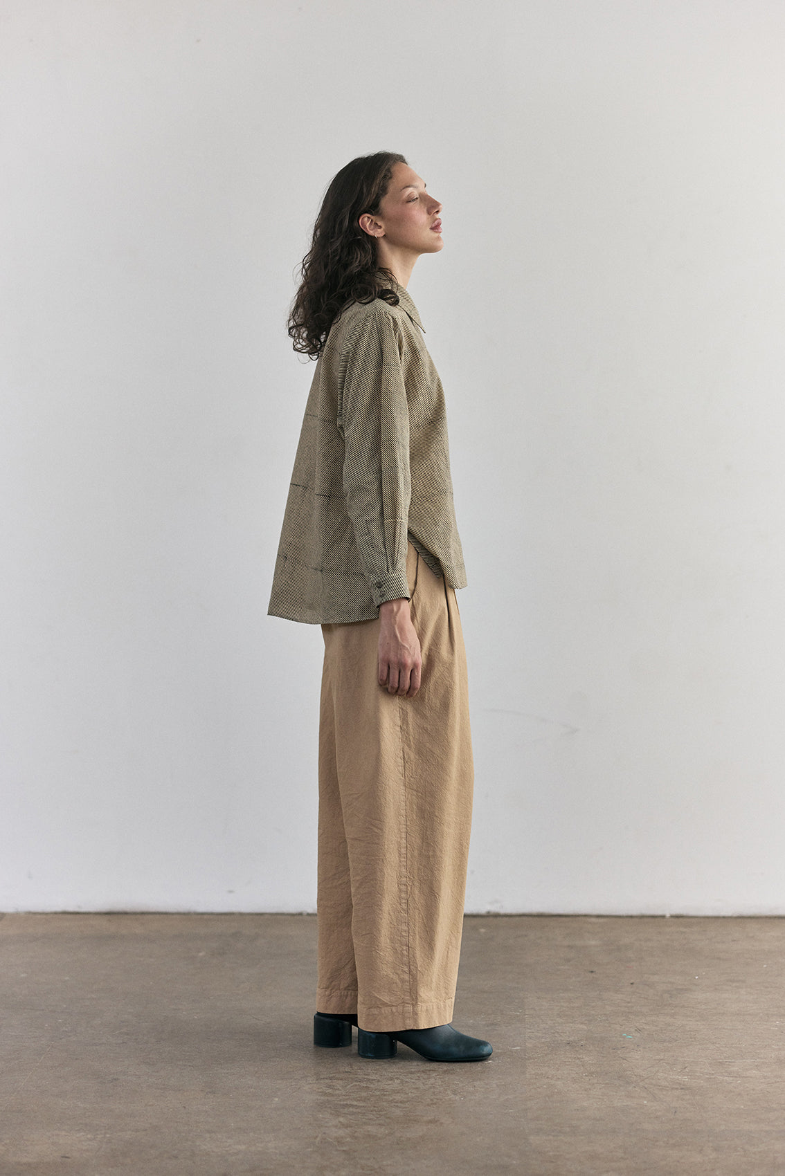 Pantalón Pinzado Algodón Rugoso - Turrón
