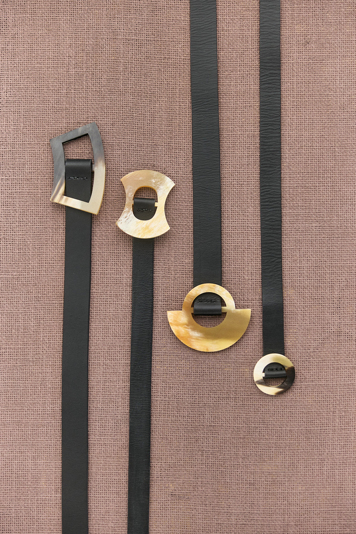 Thin Leather Belt Round Horn Buckle - Onyx