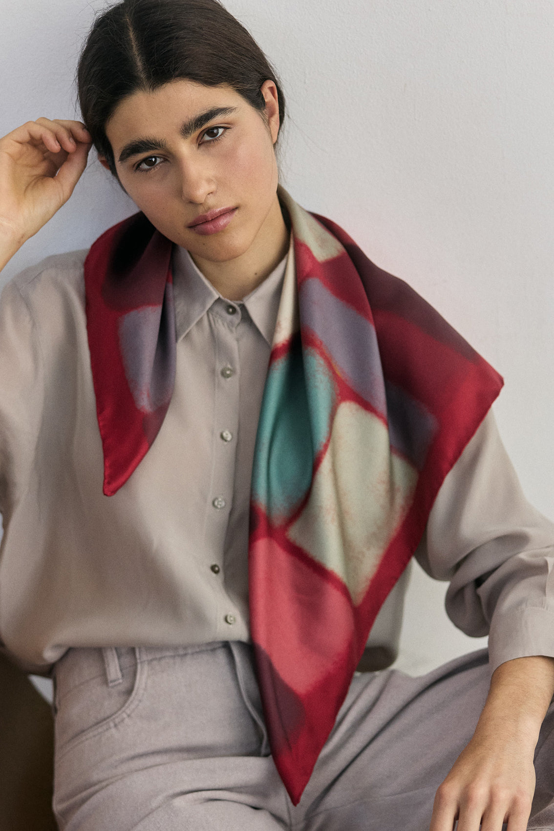 Pañuelo Cuadrado de Seda Mediano - Granada