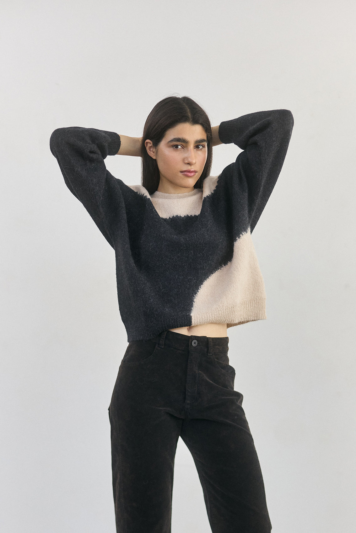 Sweater Alpaca Felted Semicírculos - Medianoche/Crudo