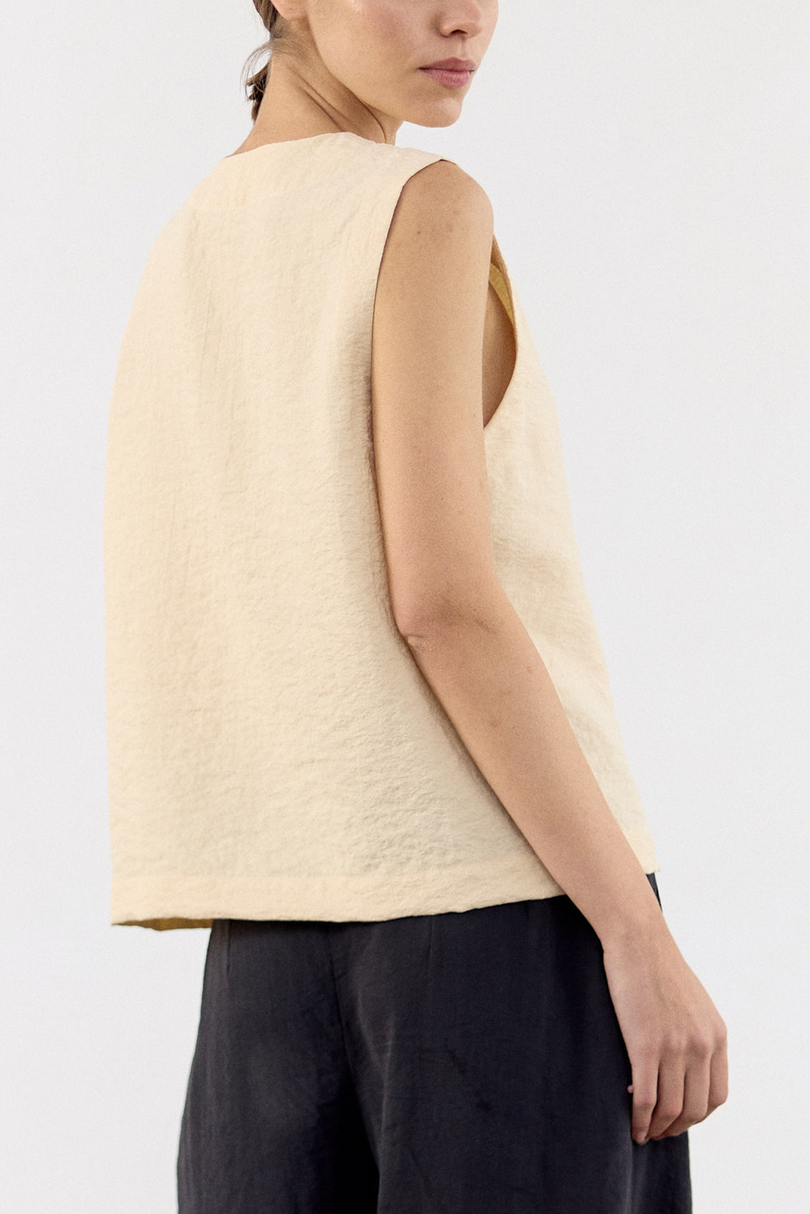 Crinkled Silk Vest Top - Mantequilla