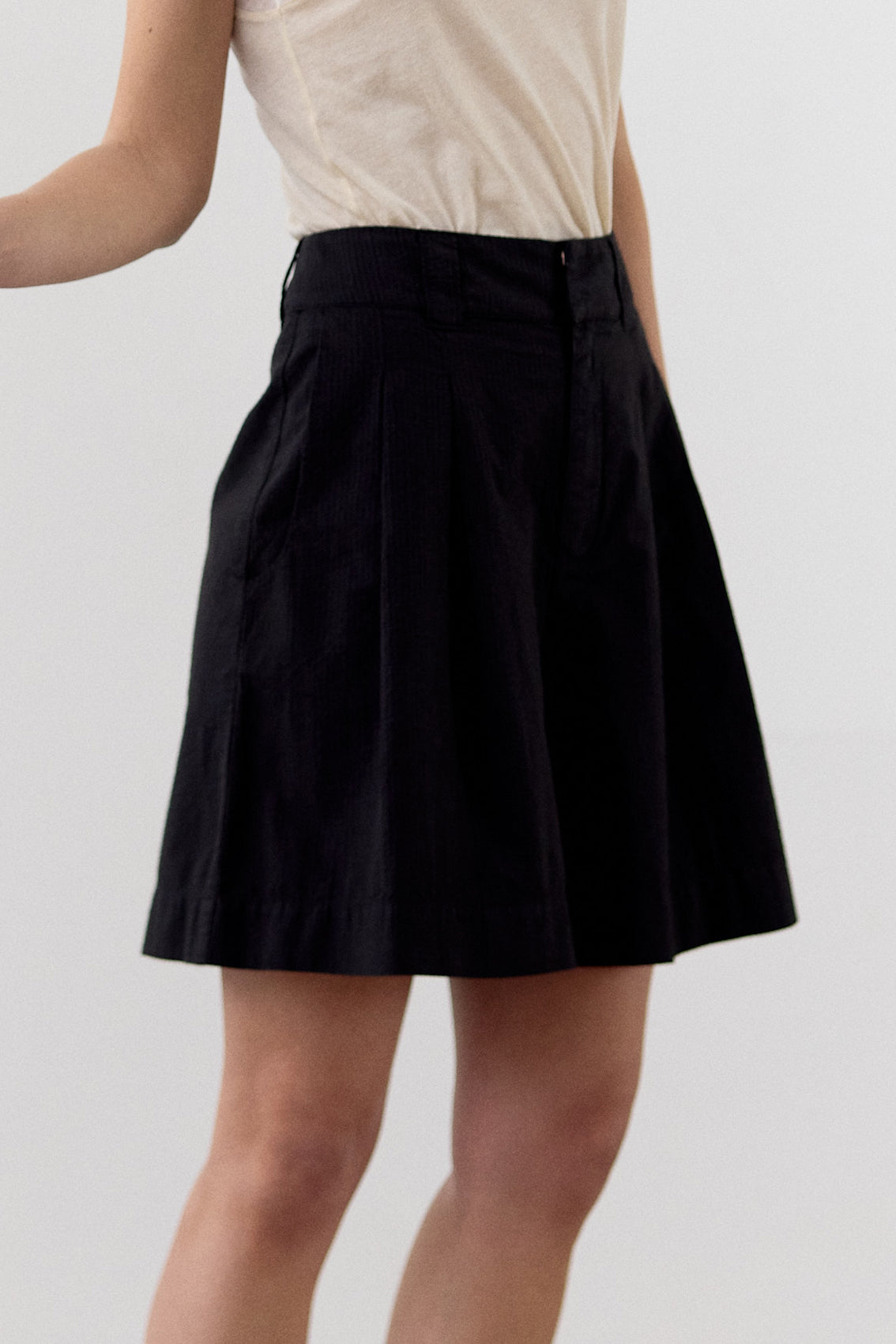 Short Ancho Algodón Labrado - Ónix