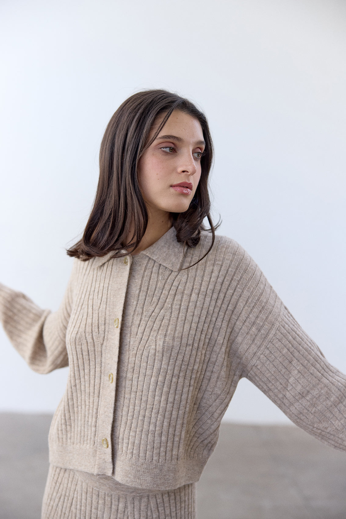 Cárdigan Tejido Rib Cuello Polo Baby Alpaca - Beige