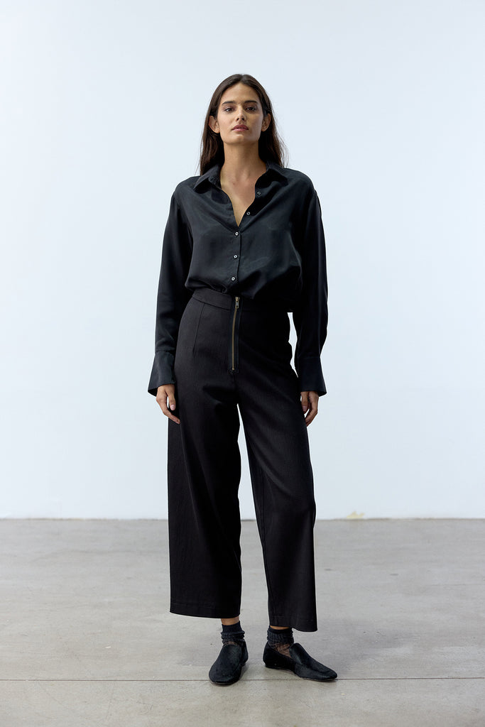 High-Waisted Textured Lyocell Pant - Ónix