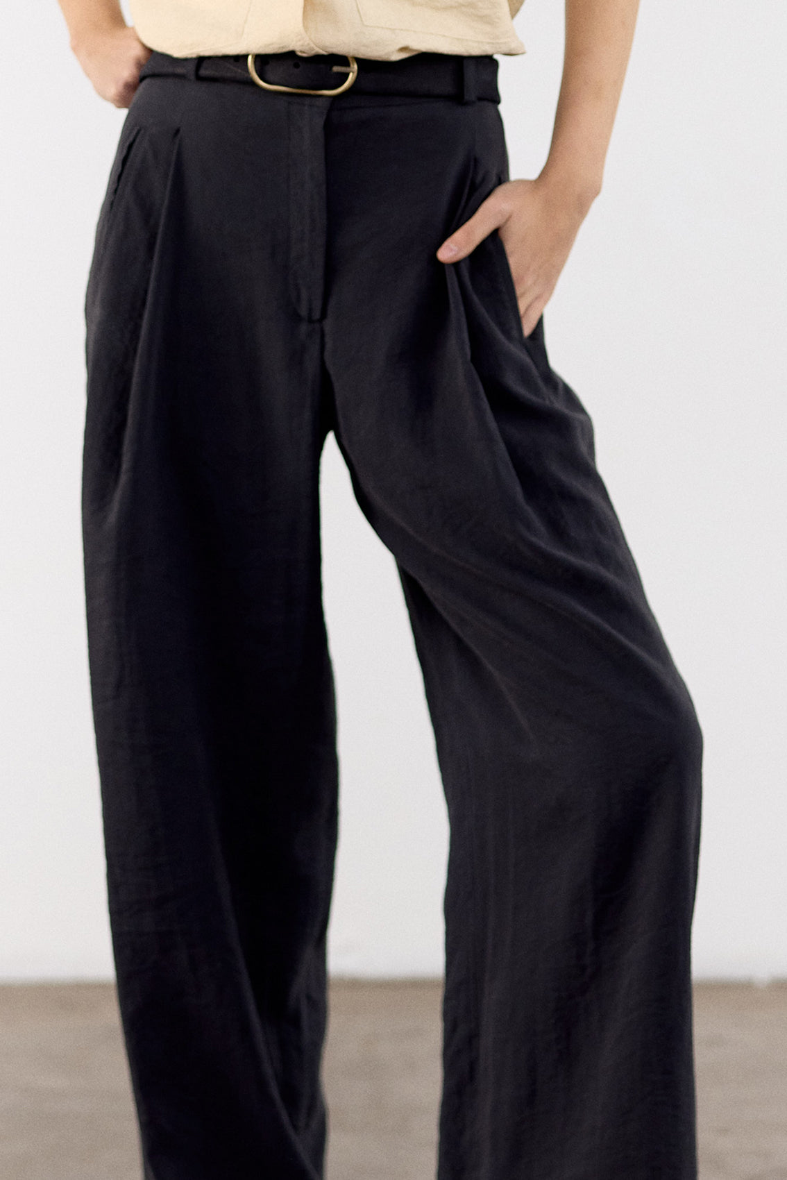 Crinkled Silk Trousers - Ónix