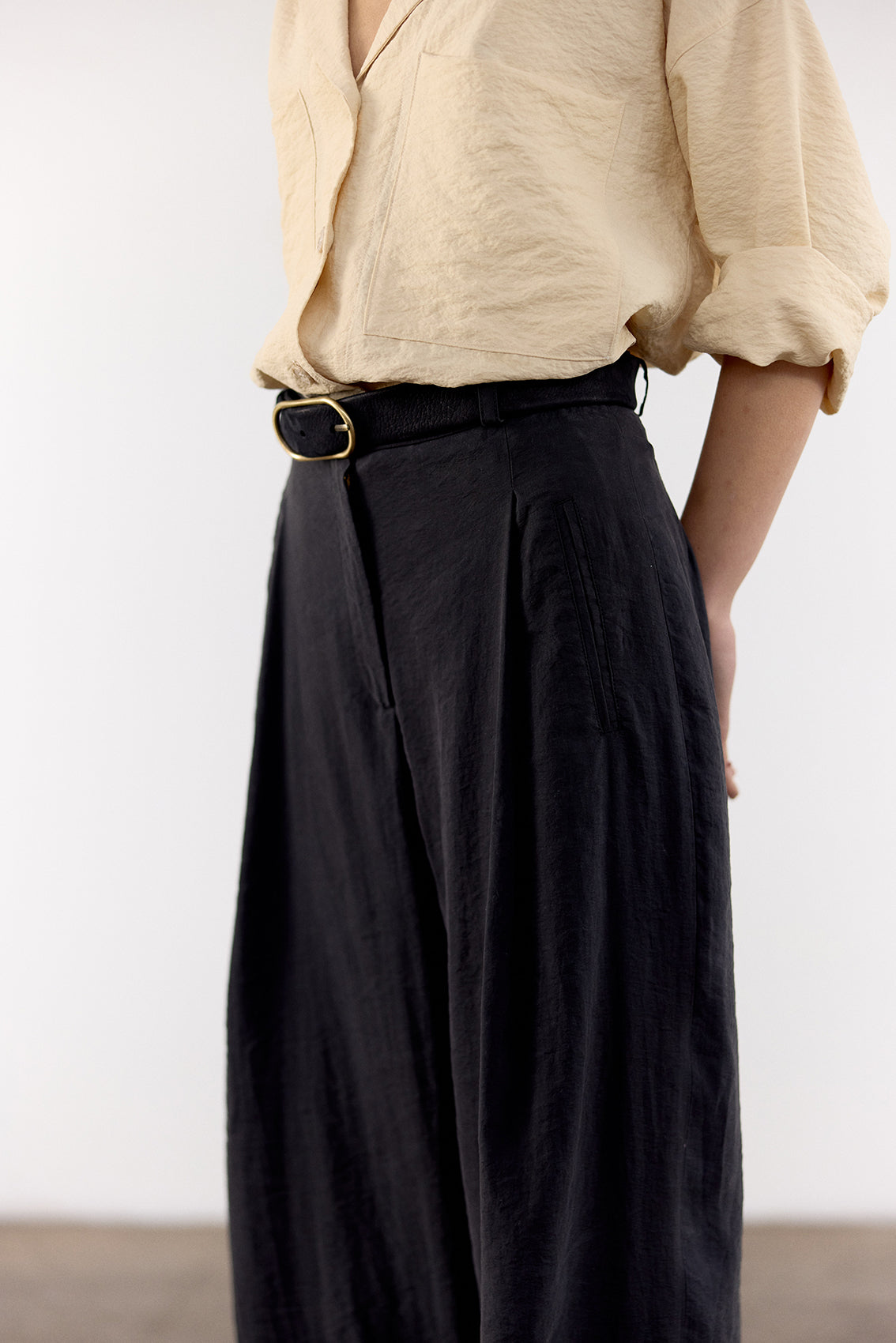 Crinkled Silk Trousers - Ónix