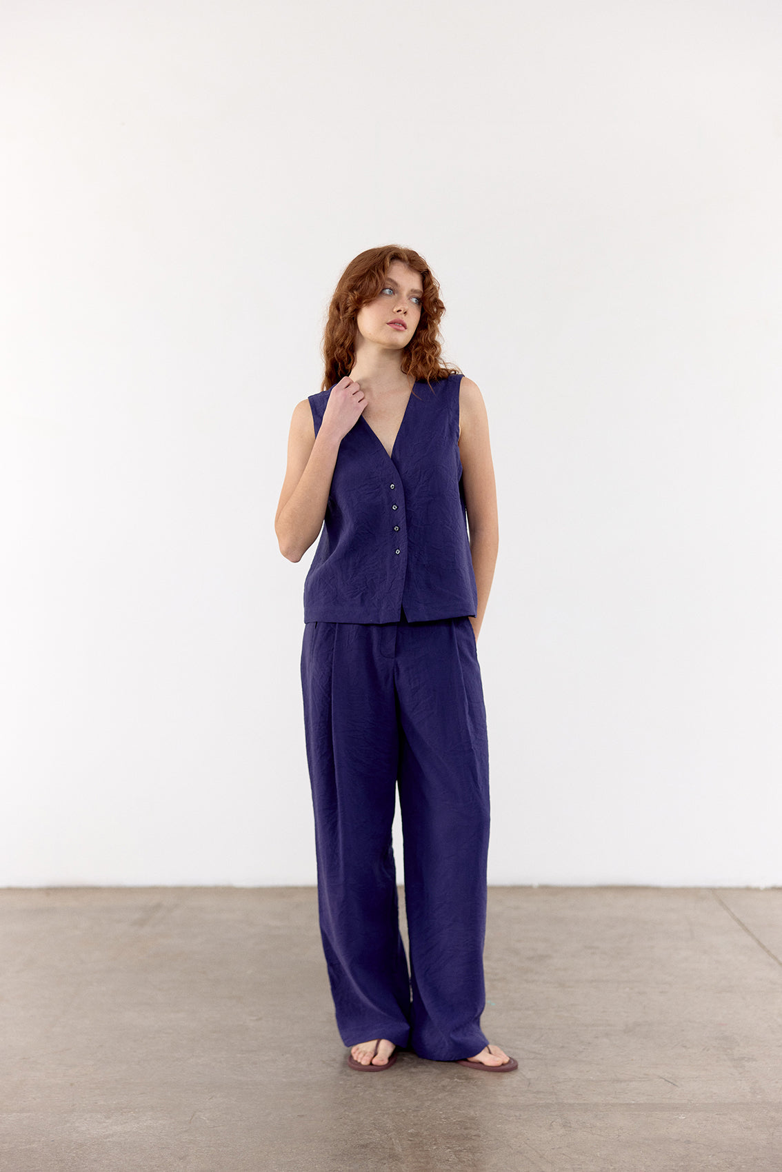 Crinkled Silk Vest Top - Arándano