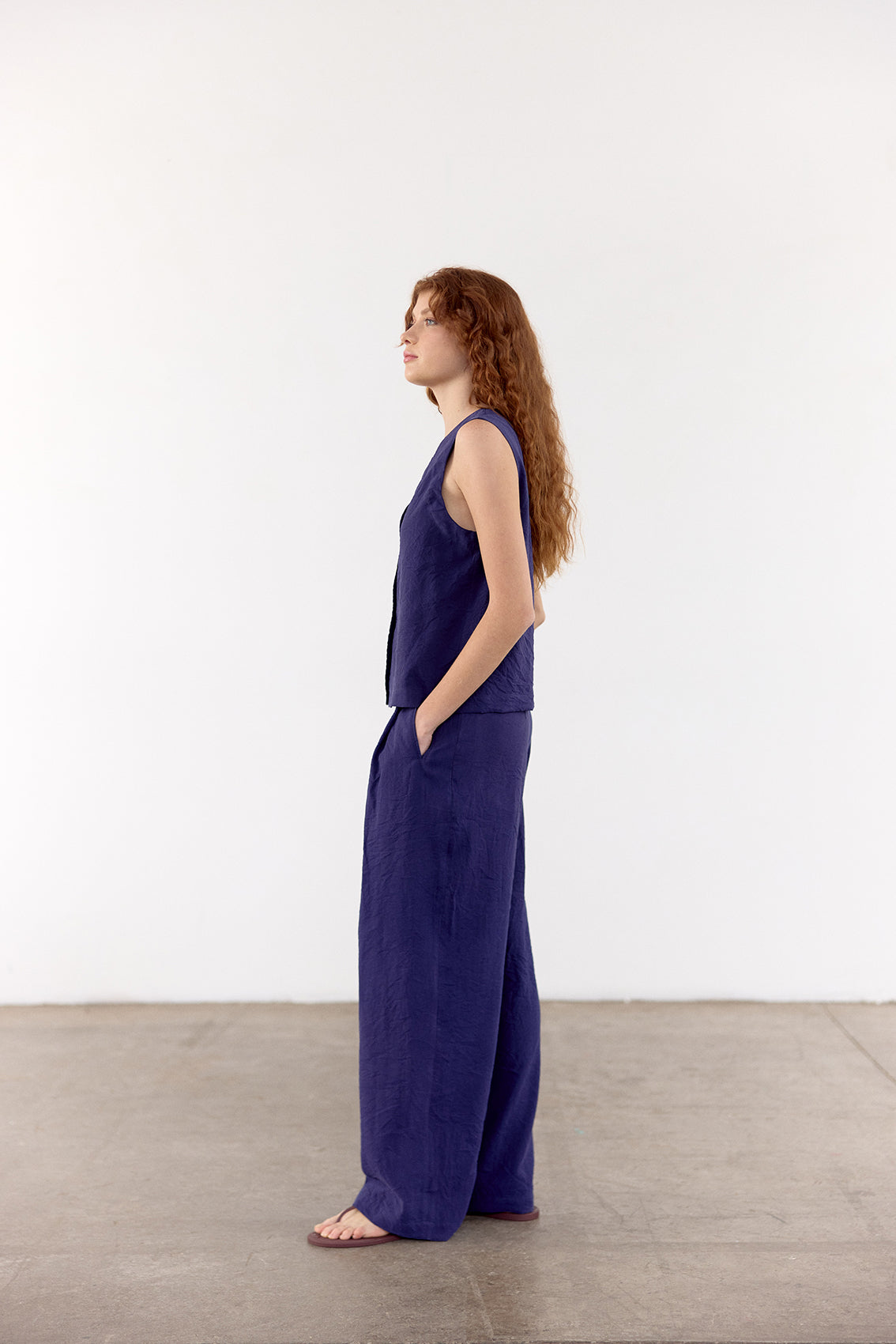 Crinkled Silk Vest Top - Arándano