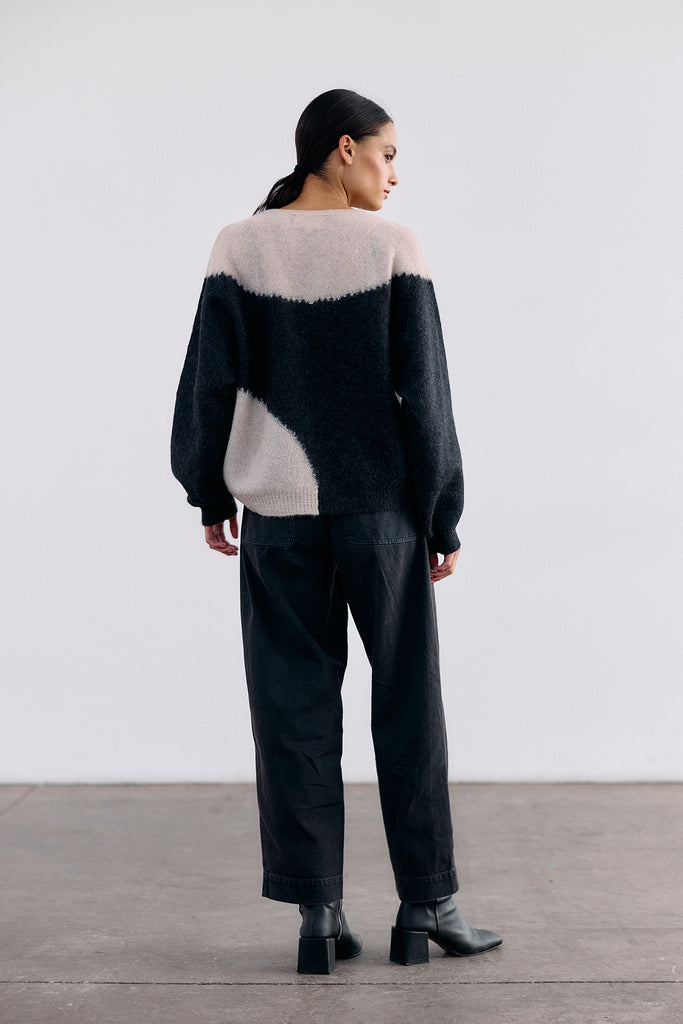 Felted Alpaca Sweater Semicircles - Medianoche/Crudo