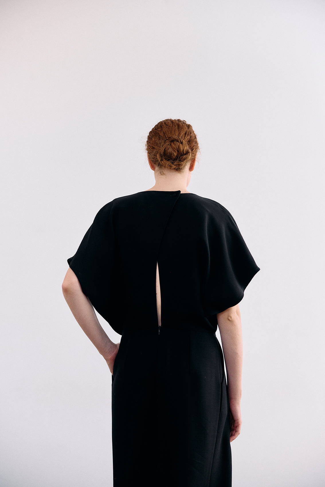 Center Pleat Dress - Ónix