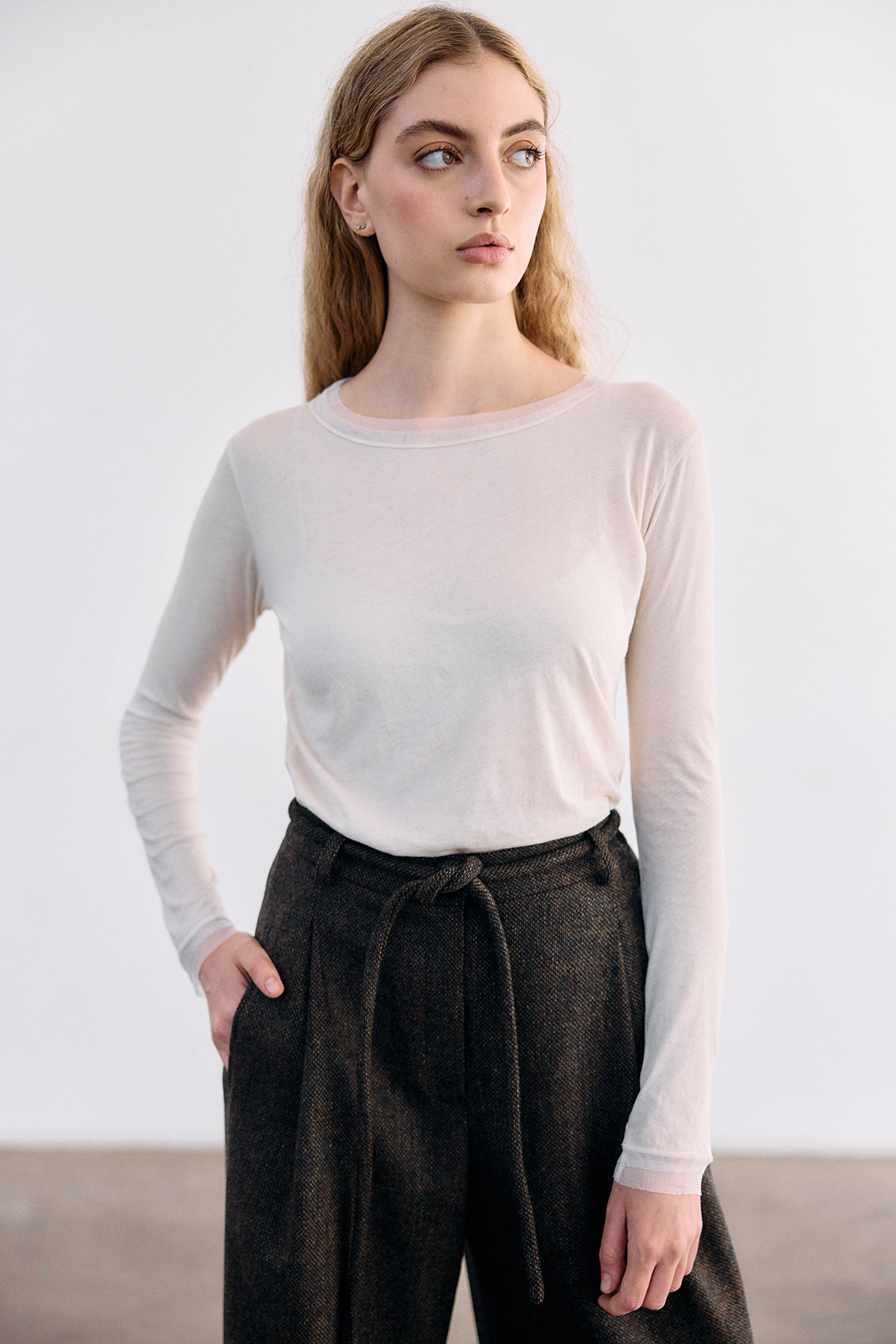 Long-Sleeve Crew Neck Pima Cotton Top - Crudo