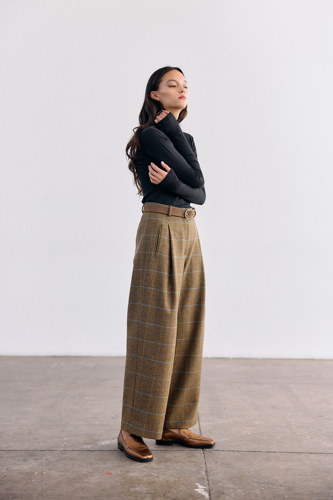Pantalón Pinzado Lana - Mix Oliva