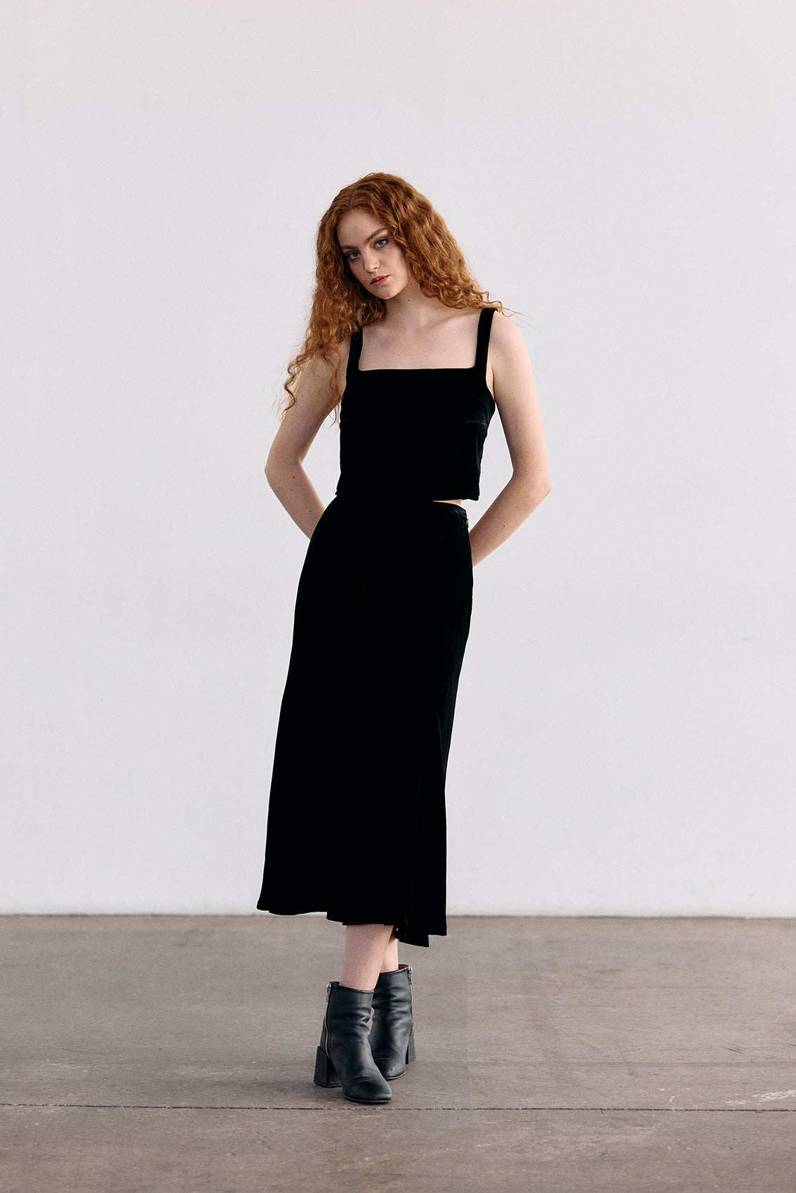 Silk Velvet Square Neck Top - Ónix