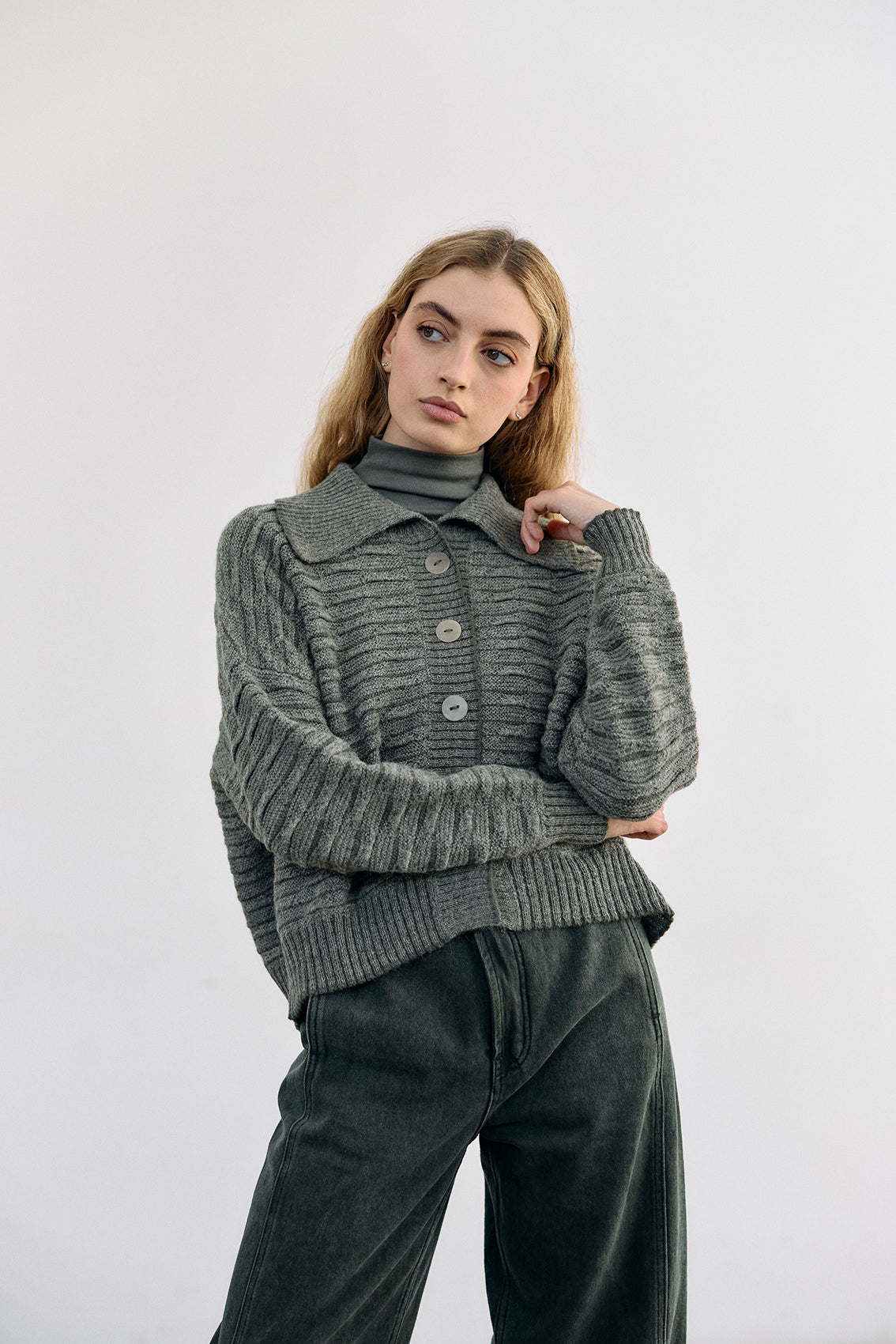 Cárdigan Textura Relieves Alpaca - Musgo