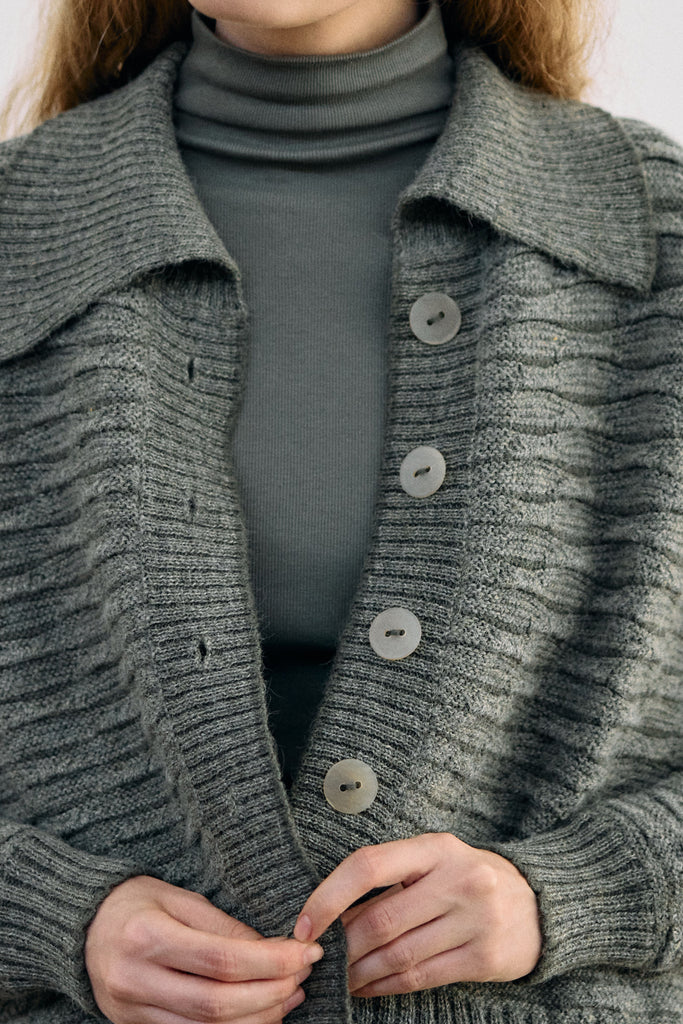 Cárdigan Textura Relieves Alpaca - Musgo