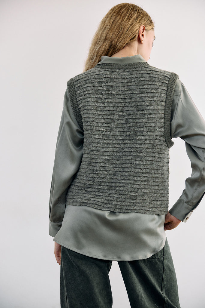 Sweater Vest Textura Relieves Alpaca - Musgo