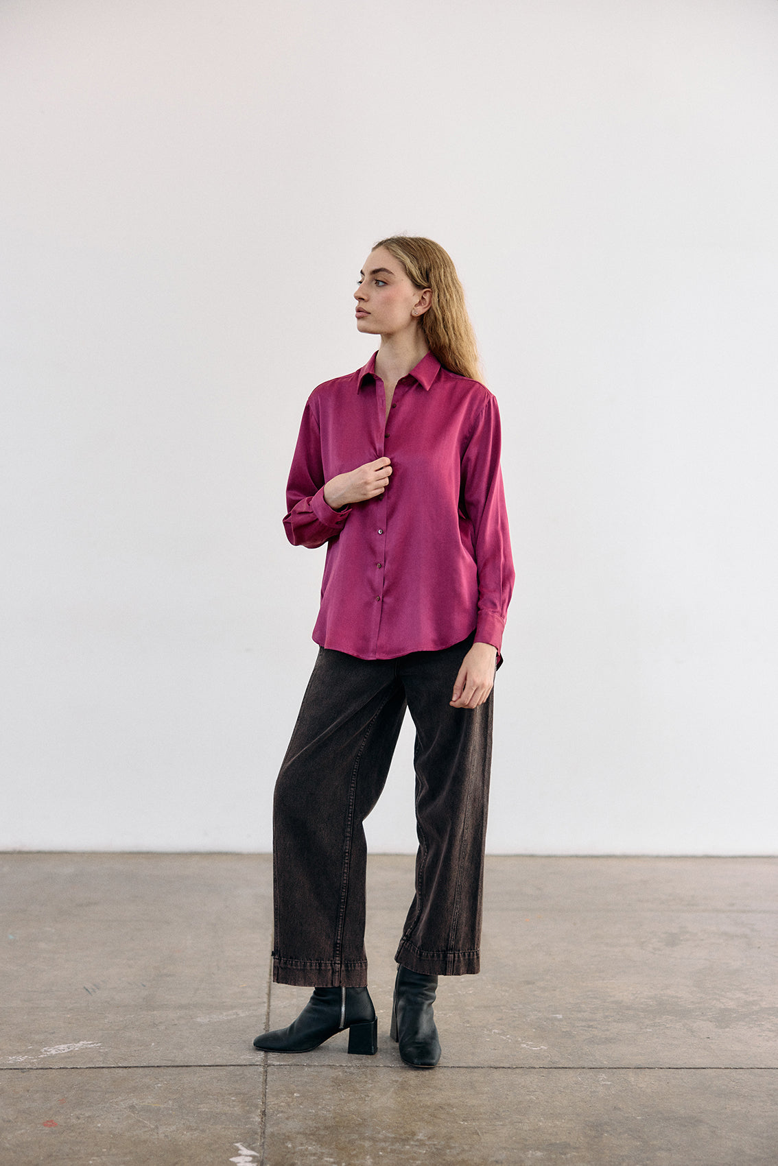 Pointed Collar Silk Button-Down Shirt - Buganvilia