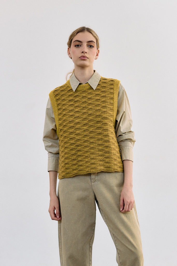 Textured Alpaca Knit Sweater Vest - Ocre