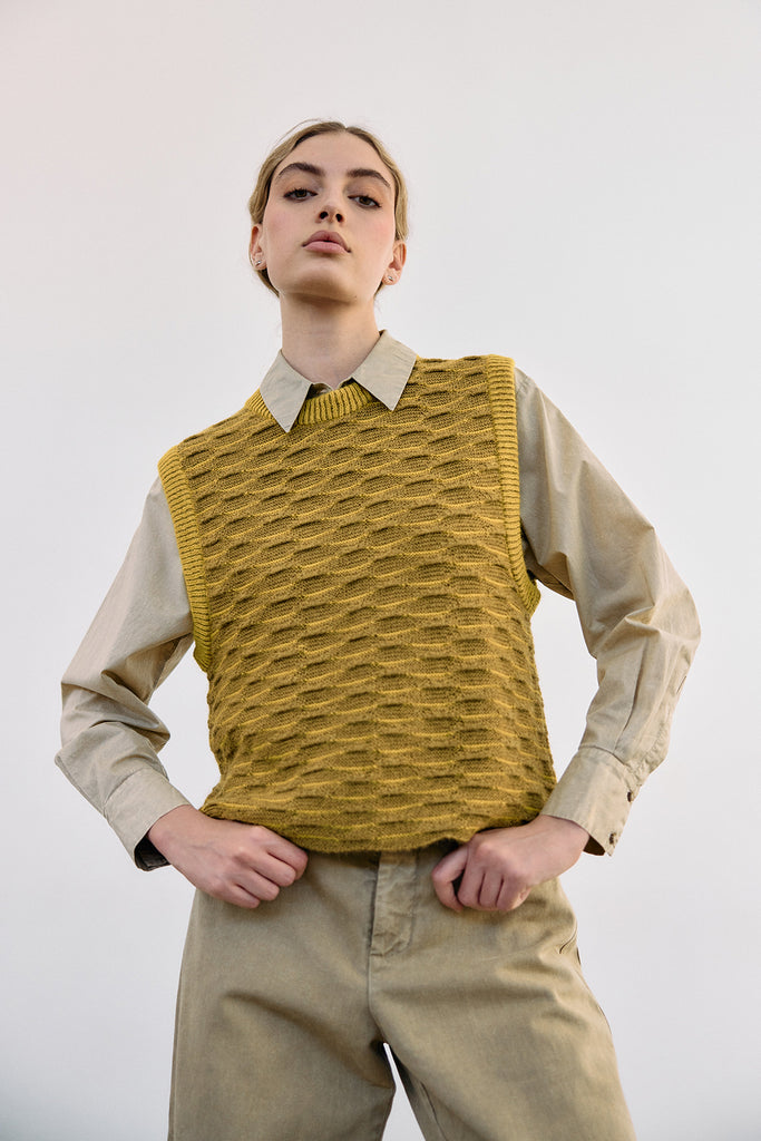 Textured Alpaca Knit Sweater Vest - Ocre