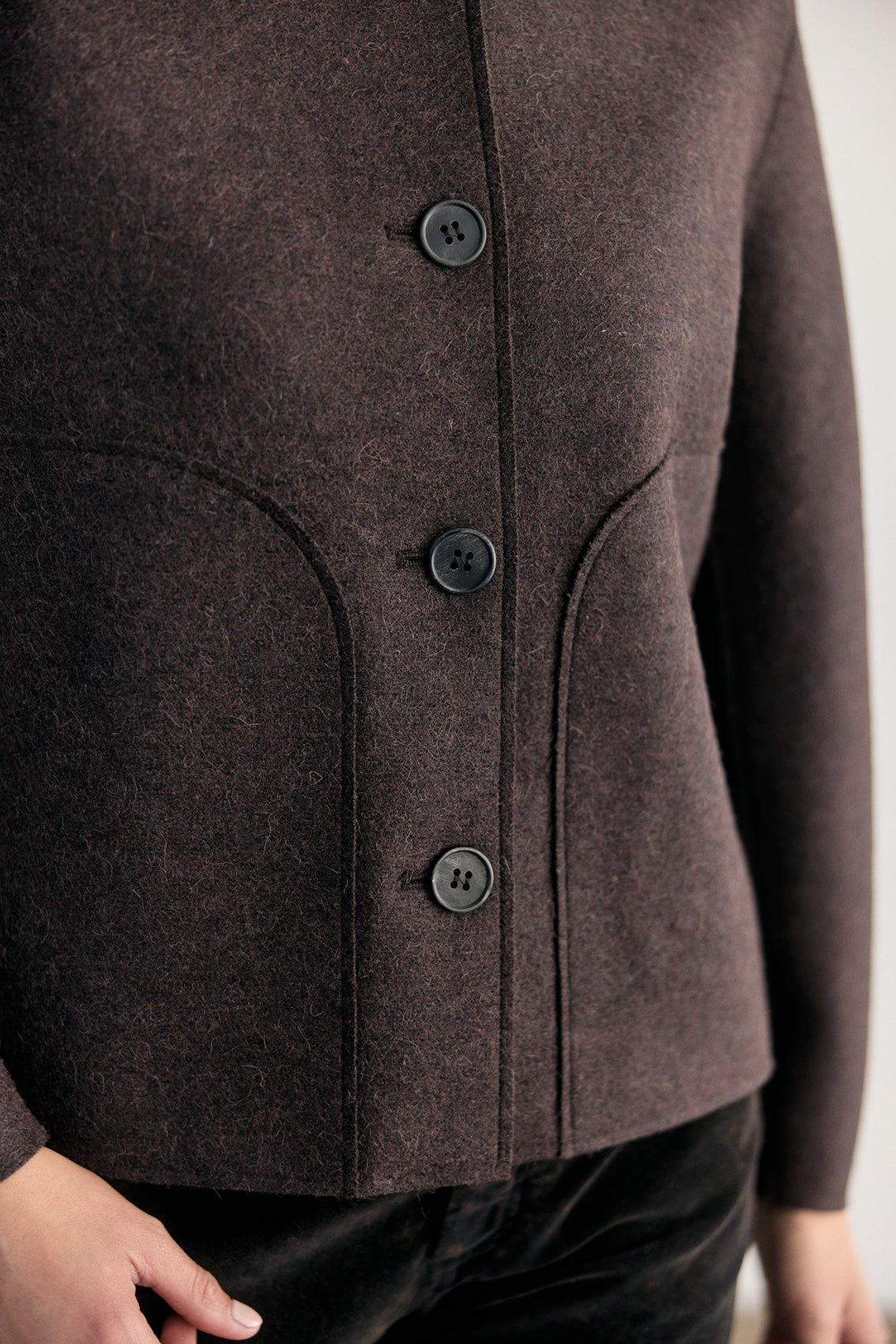 Chaqueta Corta Alpaca/Lana Felted - Berenjena