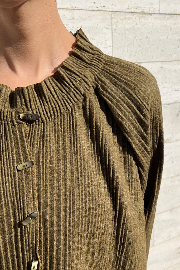 Pleated Recycled Wool Jacket with Horn Buttons - Oliva