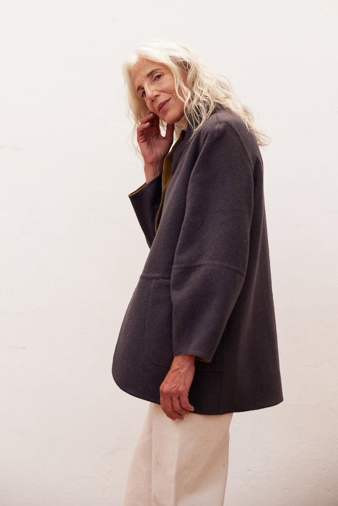 Abrigo Chaquetón Reversible Baby Alpaca - Oliva/Humo
