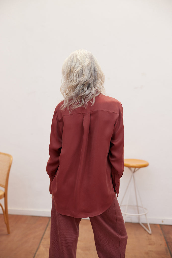 Blusa Cuello Punta Cupro - Berry