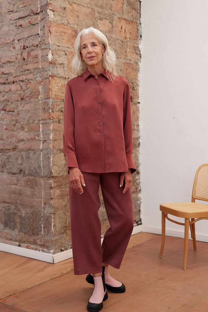 Blusa Cuello Punta Cupro - Berry