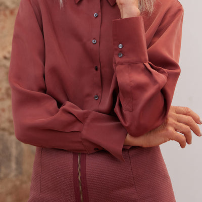 Pointed Collar Cupro Blouse - Berry