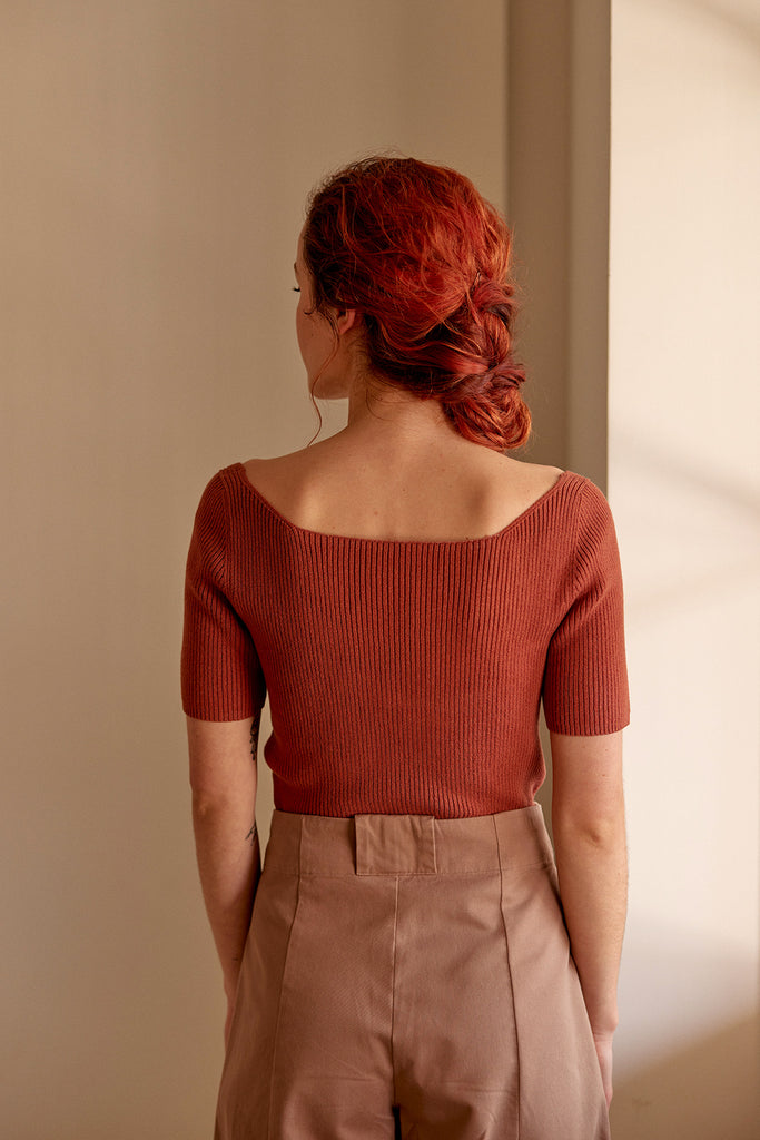 Ribbed Open Neckline Knitted Top - Coral