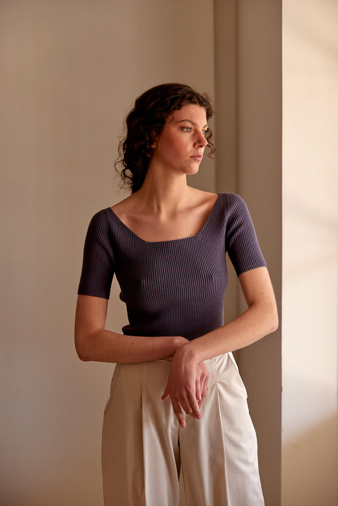 Ribbed Open Neckline Knitted Top - Hortensia